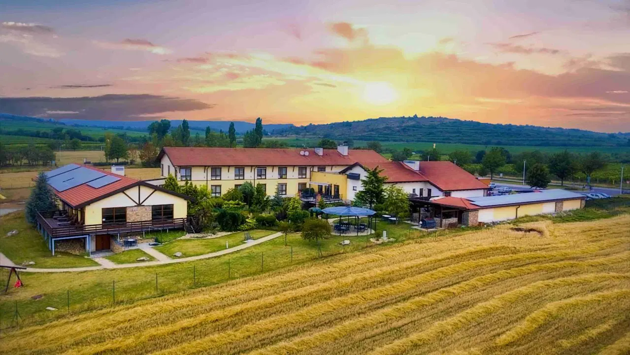 Hotel Happy Star – hotel, Znojmo