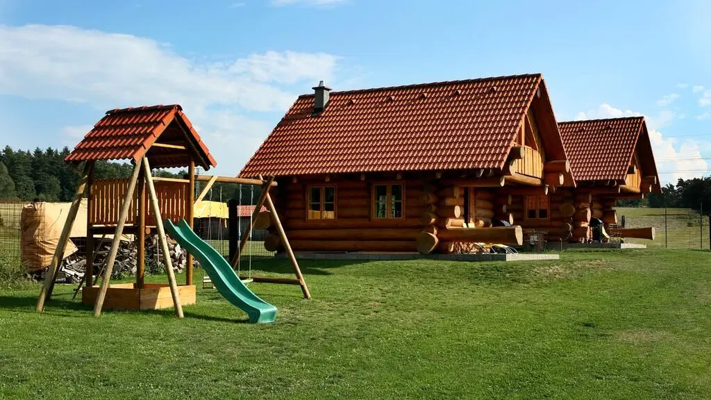 Na samotě ve srubu – chata/Chalupa, Losiná