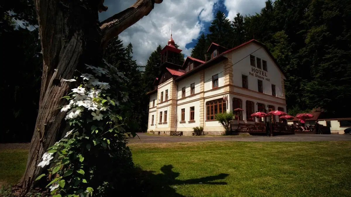 Hotel Pod Šikmou věží – hotel, Jičín