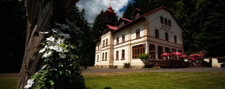 Hotel Pod Šikmou věží – hotel, Jičín