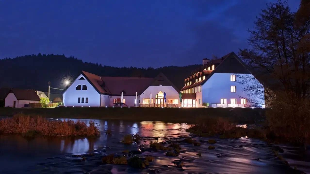 Hotel Vír – hotel, Vír