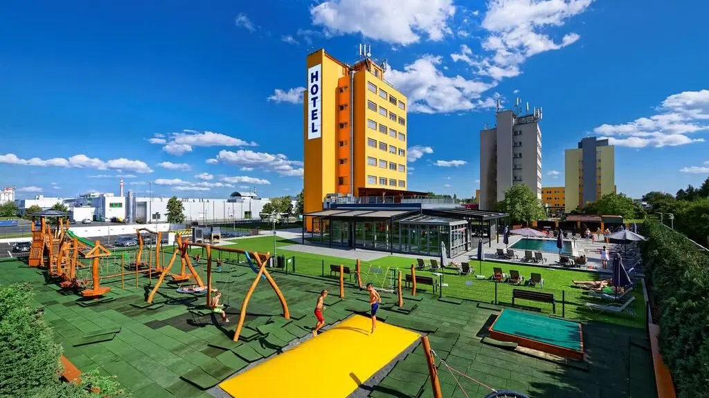 Hotel Aura Praha design & garden pool – hotel, Praha