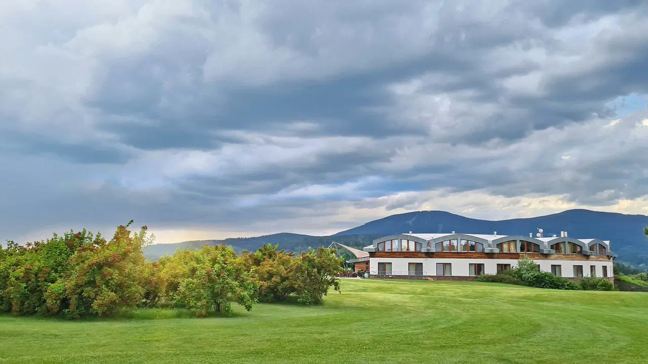 Grund Resort Golf & Ski – resort, Mladé Buky
