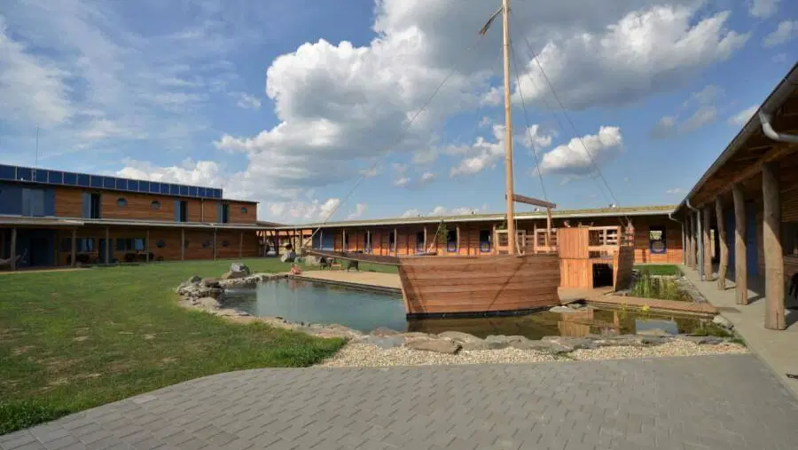 Farma Noe – penzion, Březina