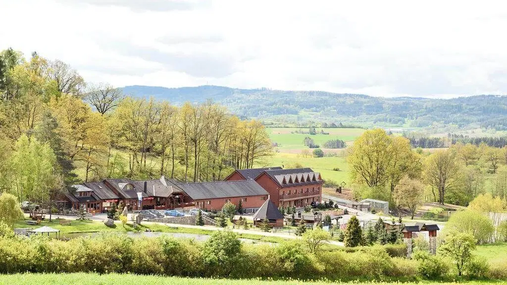 Resort Hulín – resort, Sedlčany