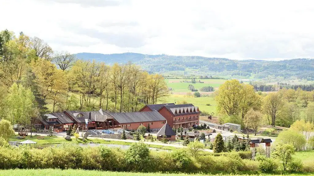 Resort Hulín – resort, Sedlčany