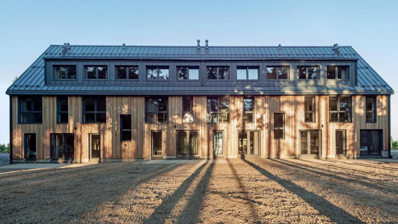 Hotel Královka – hotel, Janov nad Nisou