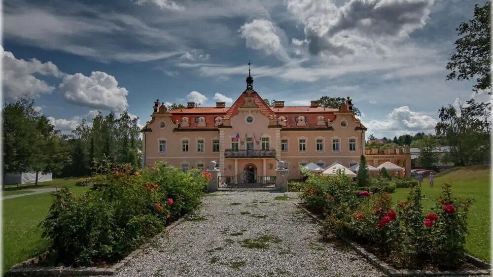 Hotel Berchtold – hotel, Kunice