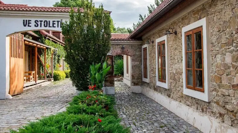 Penzion Ve století – penzion, Loděnice