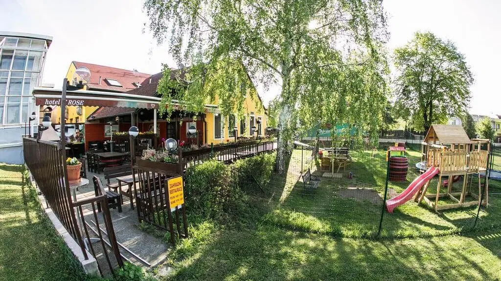 Hotel Rose – hotel, Břeclav