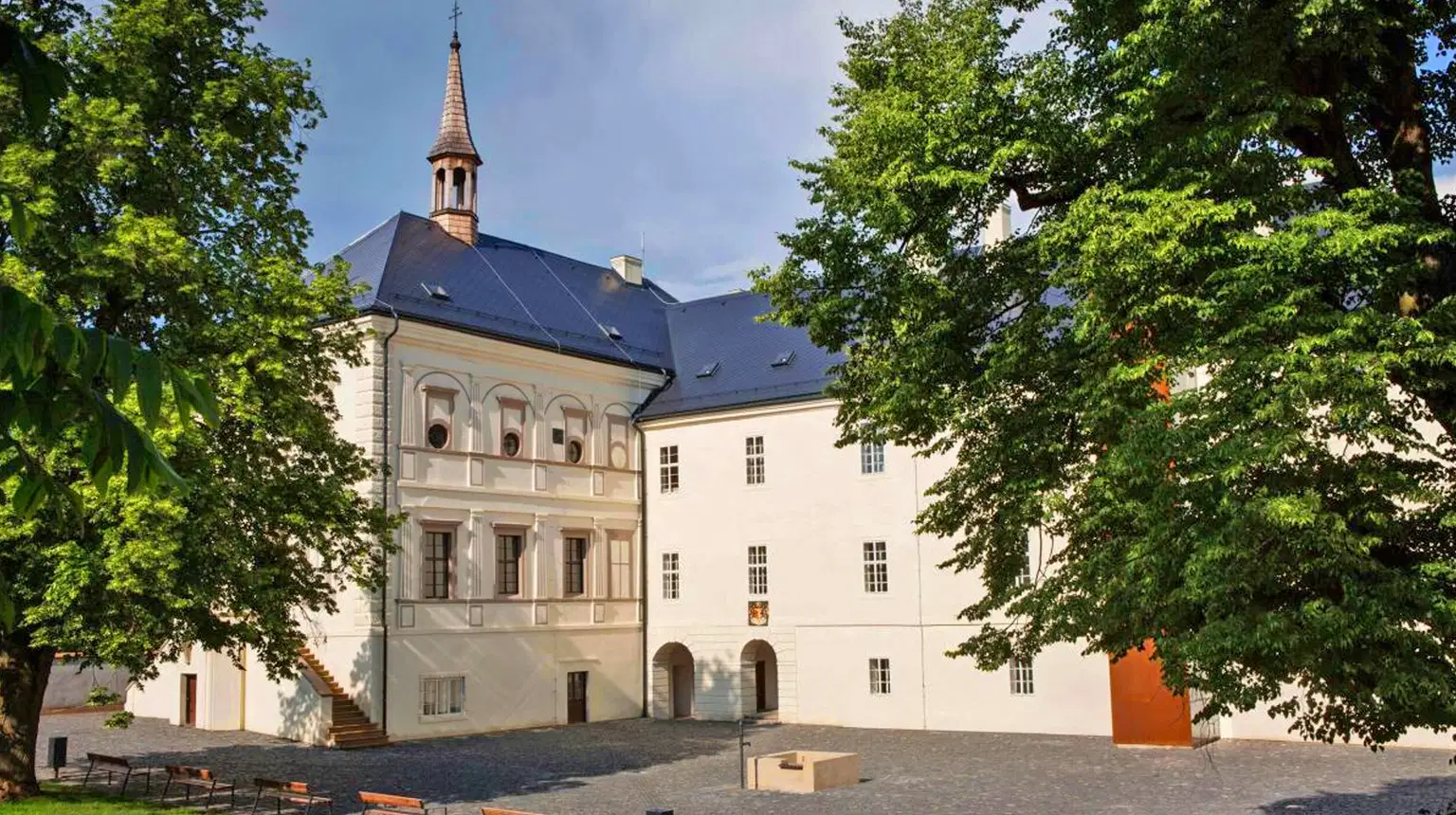 Hotel & Zámek Svijany – hotel, Svijany