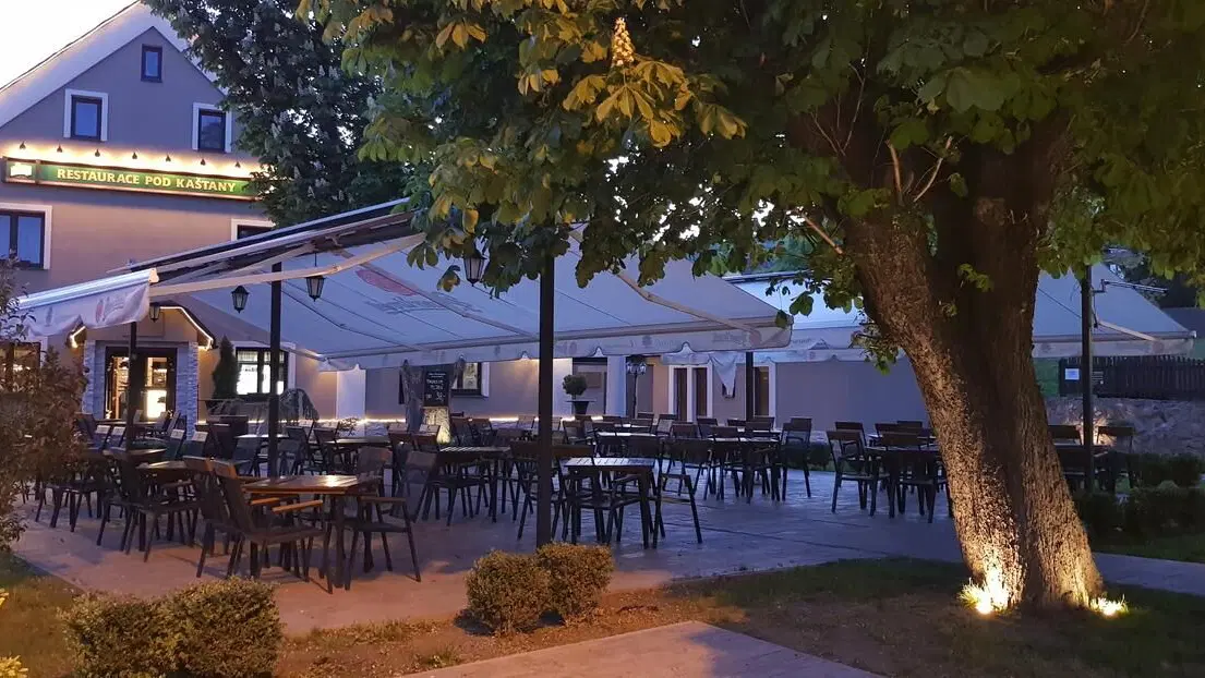 Hotel & Restaurant Pod Kaštany – hotel, Krupka