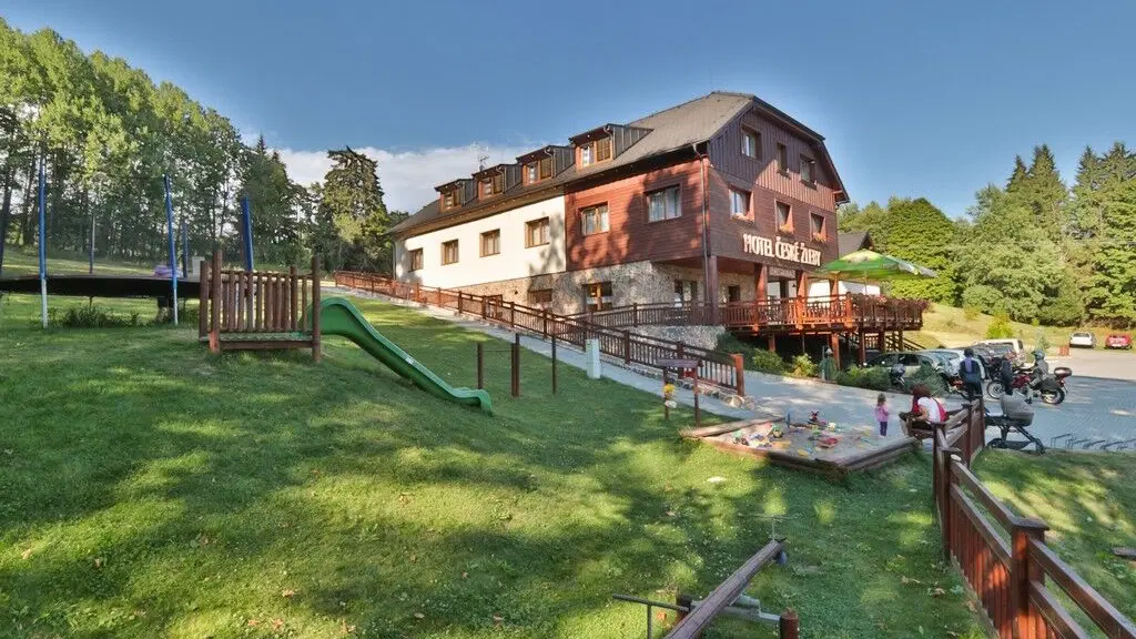 Hotel České Žleby – hotel, Stožec