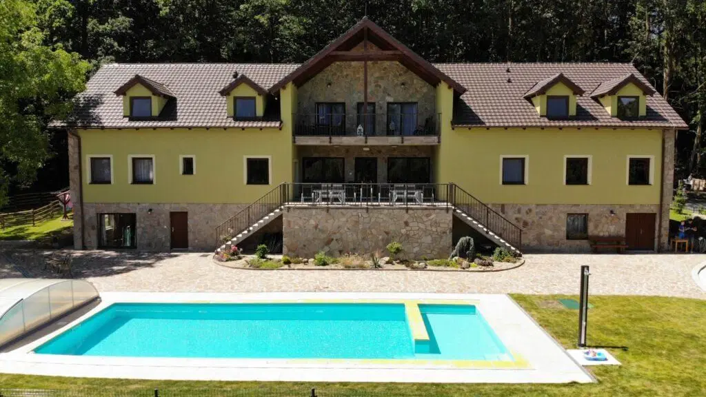 Penzion Harmonika – penzion, Vráž