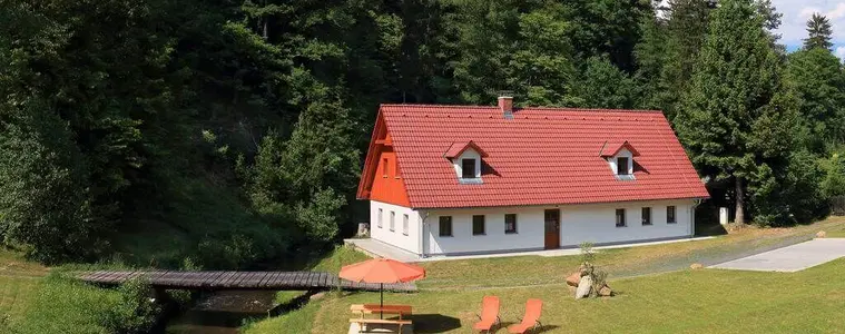 Chalupa U první skály – chata/Chalupa, Chřibská