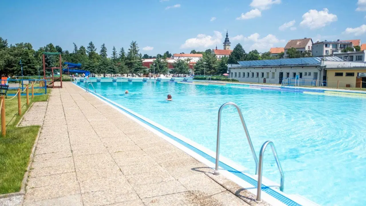 Letní koupaliště Moravské Budějovice – koupání, Moravské Budějovice