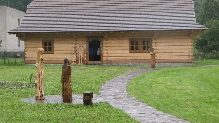 Lomňanské muzeum – muzea, Dolní Lomná