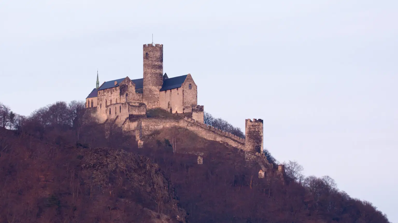 Máchovou cestou na Bezděz – hrady, zámky, zříceniny, Doksy