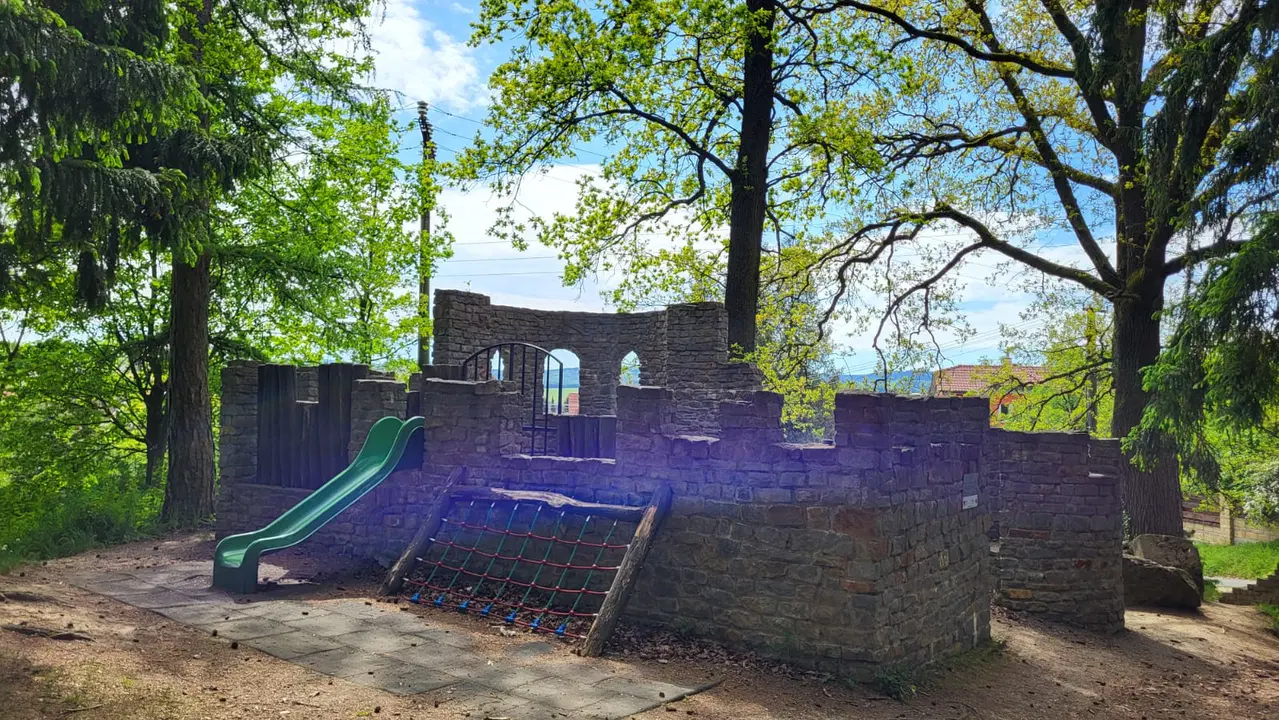 Pivečkův lesopark – dětská hřiště a herny, Slavičín