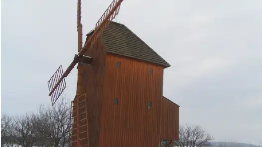 Větrný mlýn Starý Poddvorov – muzea, Starý Poddvorov
