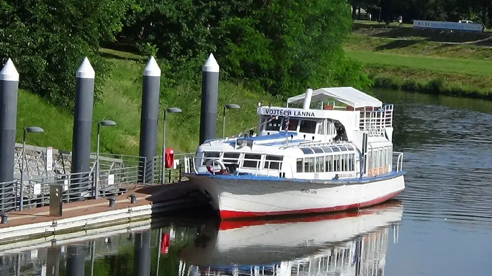 Vyhlídkové plavby po Vltavě z Hluboké – plavby lodí, Hluboká nad Vltavou