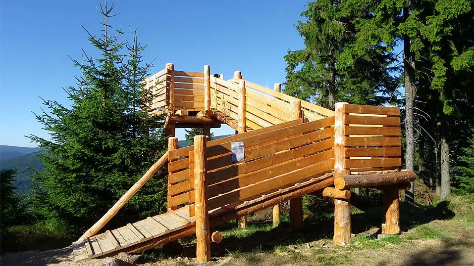 Vycházkové trasy na vrcholu Čertovy hory – příroda, Harrachov