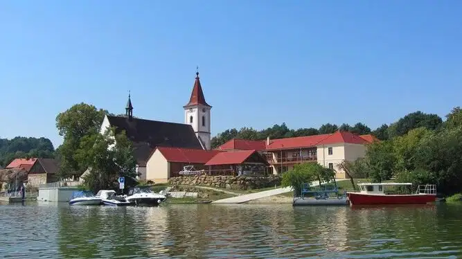 Na kole z Hluboké na Purkarec – cyklotrasy, Hluboká nad Vltavou
