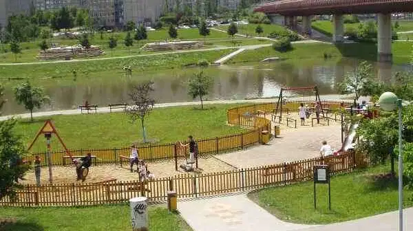 Centrální park Praha 13 – příroda, Praha