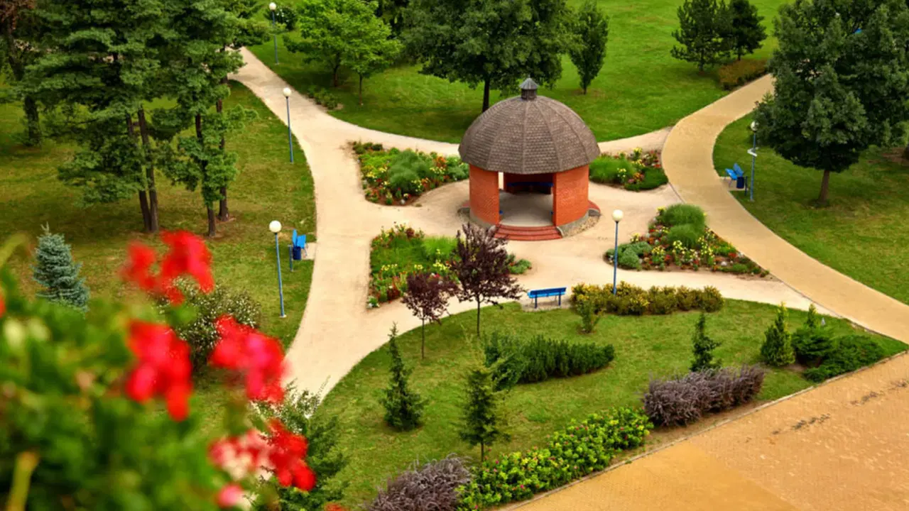 Lázně Hodonín – města, Hodonín