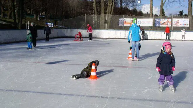 Ledové kluziště Jeseník – sportoviště, Jeseník