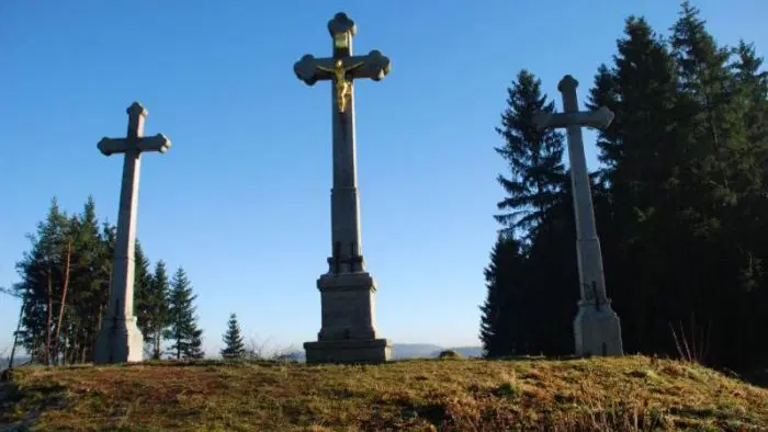 Tři kříže – naučné stezky, Nové Město na Moravě