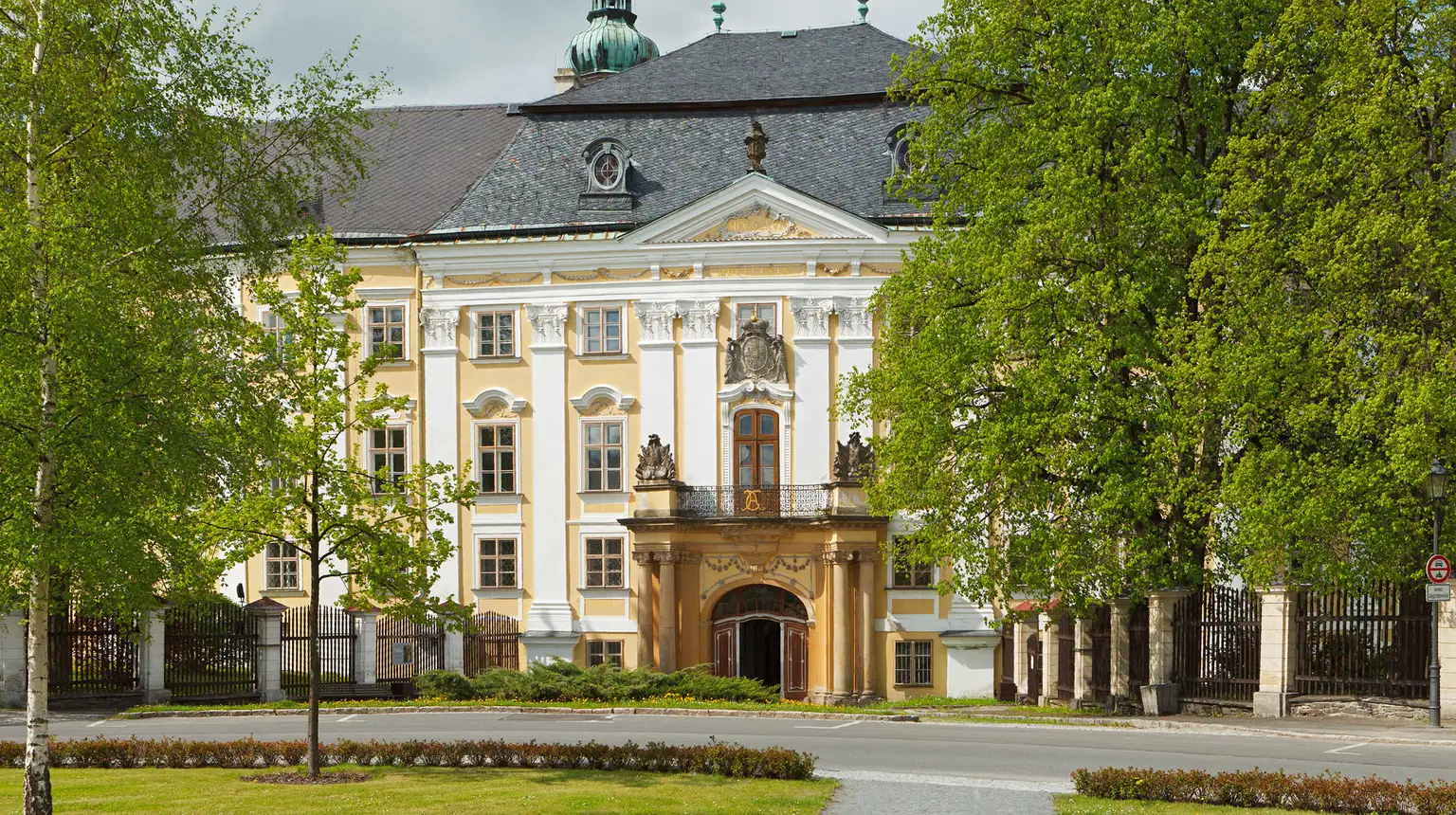 Zámek Bruntál – hrady, zámky, zříceniny, Bruntál