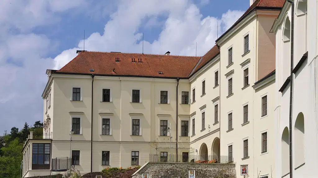 Zámek Křtiny – hrady, zámky, zříceniny, Křtiny