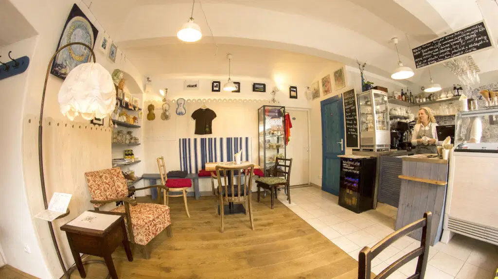 Cukrárna Zlatá Pecka – restaurace, kavárny, cukrárny, Pecka
