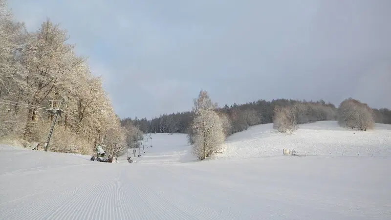 Skipark Hraběšice – lyžařské areály, Hraběšice
