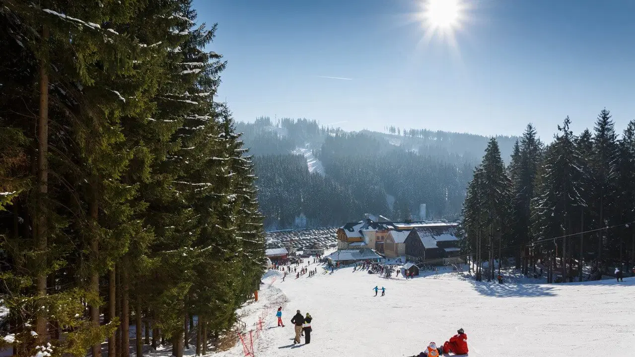 Ski areál Bílá – lyžařské areály, Staré Hamry