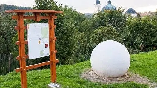 Sluneční stezka Křtiny – naučné stezky, Křtiny