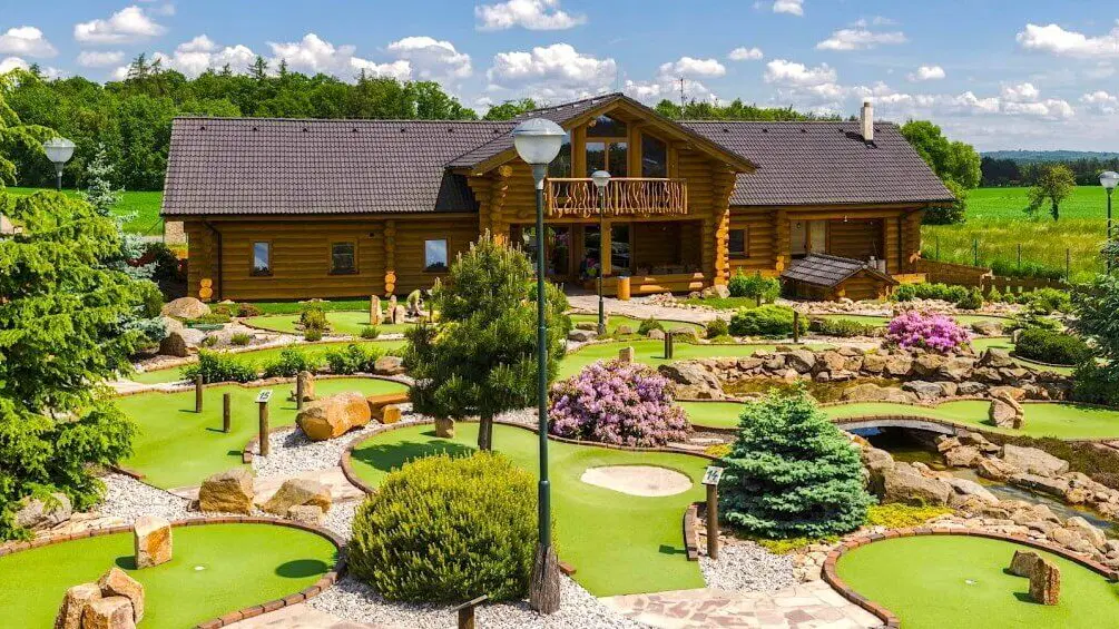 Adventure Golf Horní Bezděkov – sportoviště, Horní Bezděkov