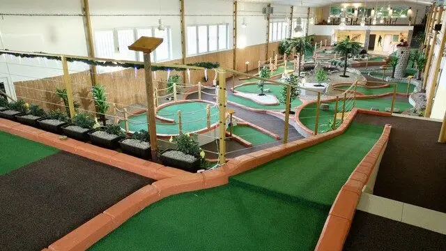 Adventure Minigolf Kunratice – sportoviště, Praha