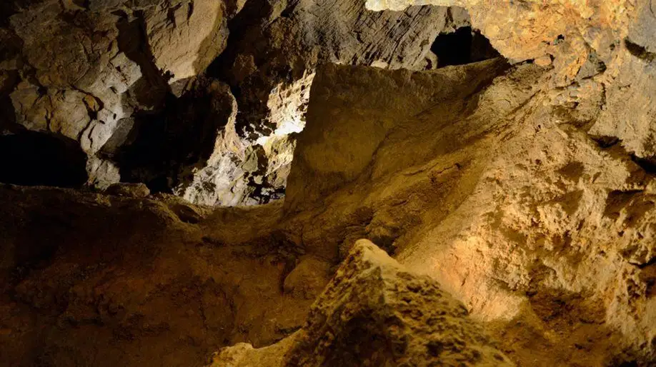 Zbrašovské aragonitové jeskyně – jeskyně, Teplice nad Bečvou
