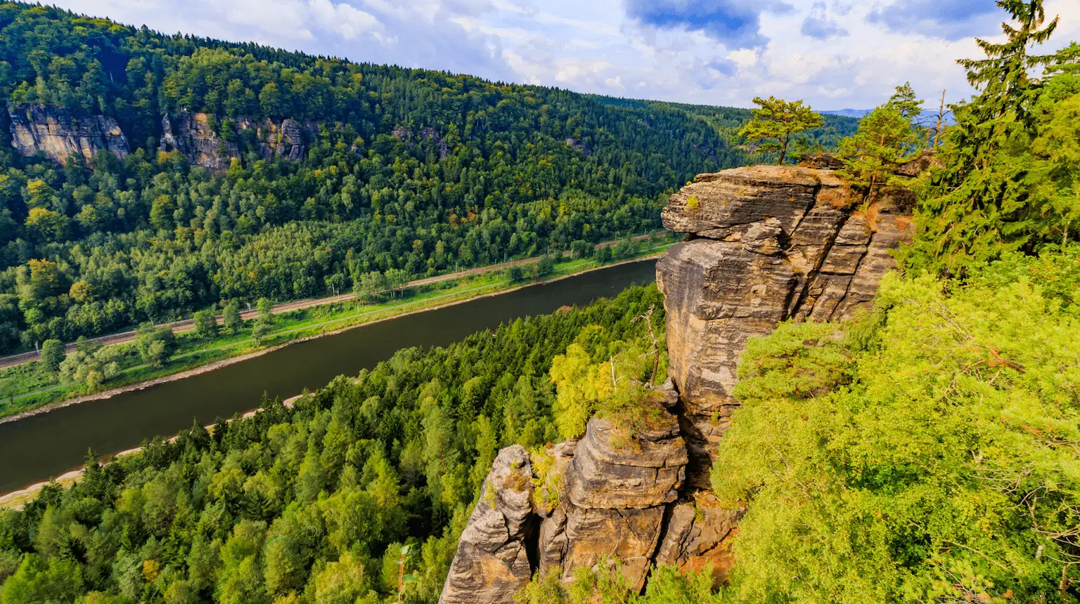 Labská vyhlídka v Hřensku – příroda, Hřensko