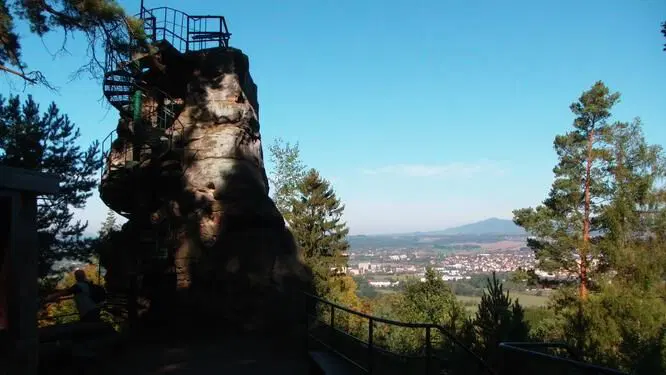 Skalní vyhlídka Hlavatice – příroda, Turnov