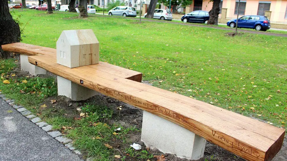 Rumcajsova lavička v Jičíně – města, Jičín