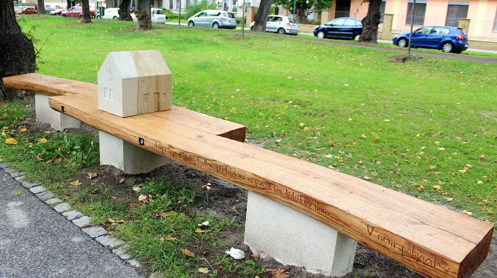 Rumcajsova lavička v Jičíně – města, Jičín