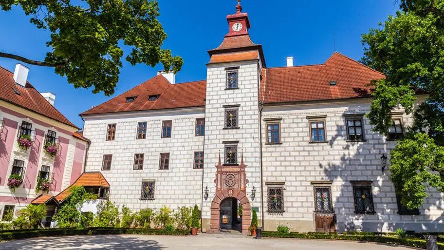 Zámek Třeboň – hrady, zámky, zříceniny, Třeboň