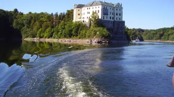 Plavba lodí po vltavských přehradách Orlík a Slapy – plavby lodí, Orlík nad Vltavou