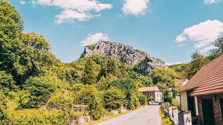 Poutní místo a turistický cíl Svatý Jan pod skalou – příroda, Svatý Jan pod Skalou