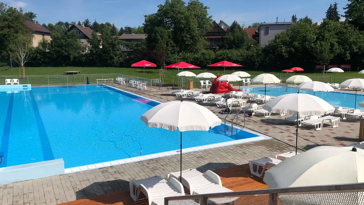Koupaliště Kolovraty – koupání, Praha