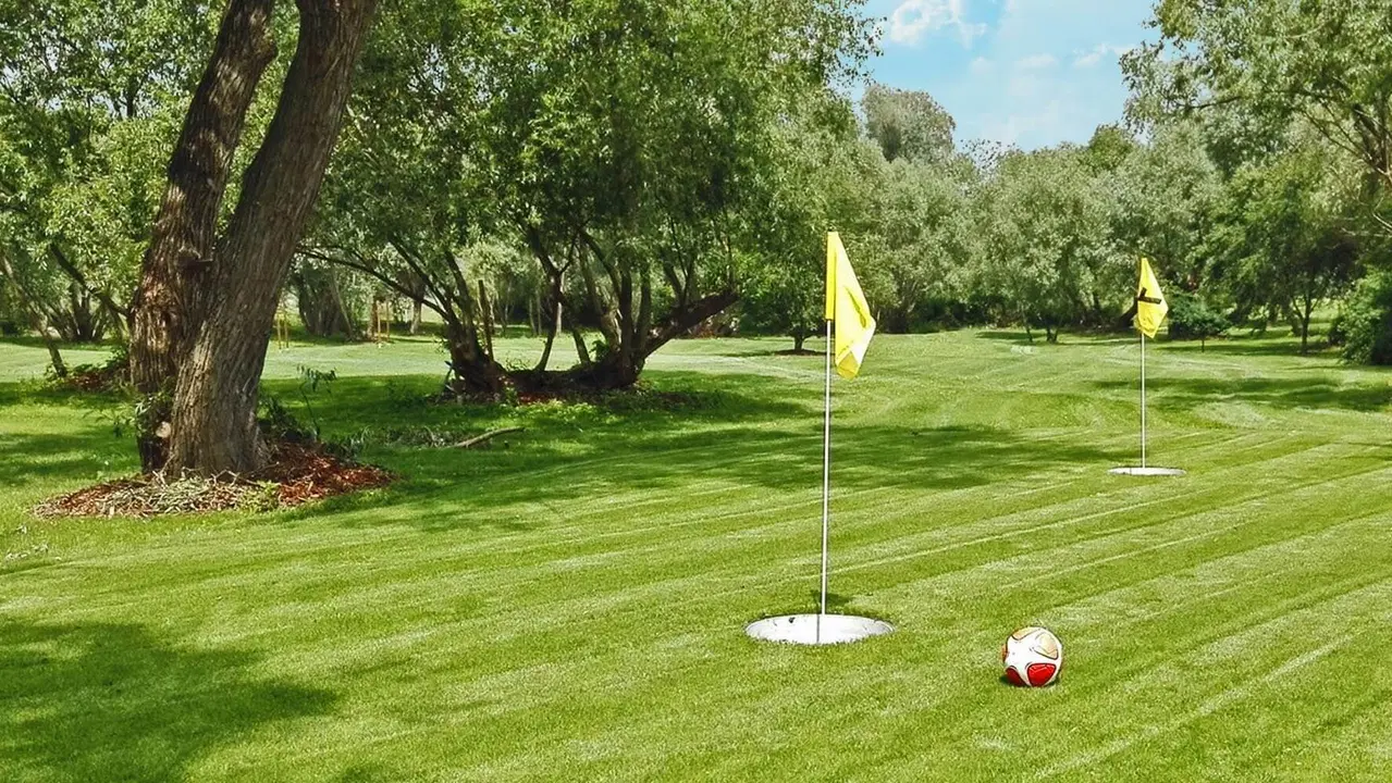 Fotbal-Golfové hřiště – zážitkové areály, Praha