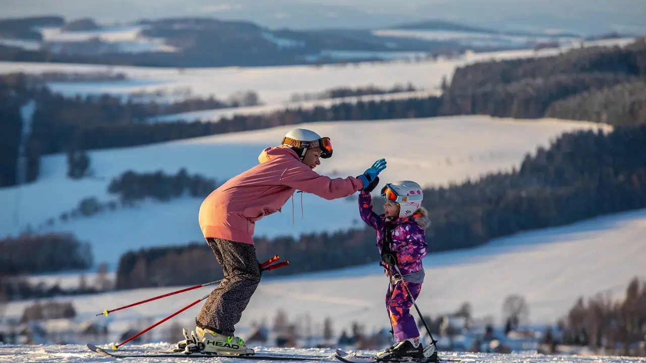 Ski areál Deštné v Orlických horách – lyžařské areály, Deštné v Orlických horách